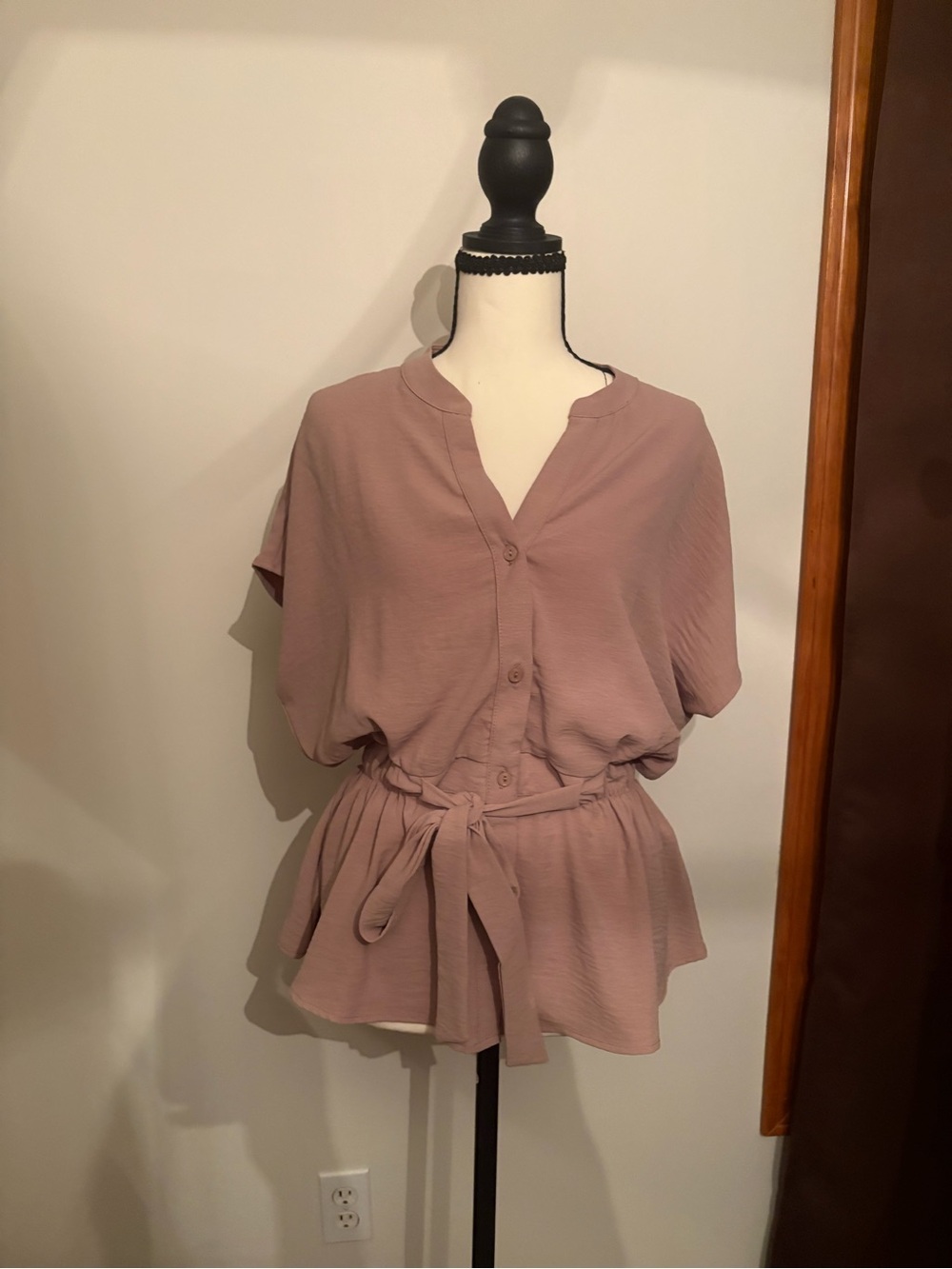 Fashion Nova Dusty Mauve Button-Front Waist-Tie Peplum Blouse